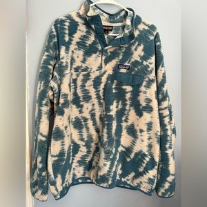 Patagonia women’s synchilla fleece pullover